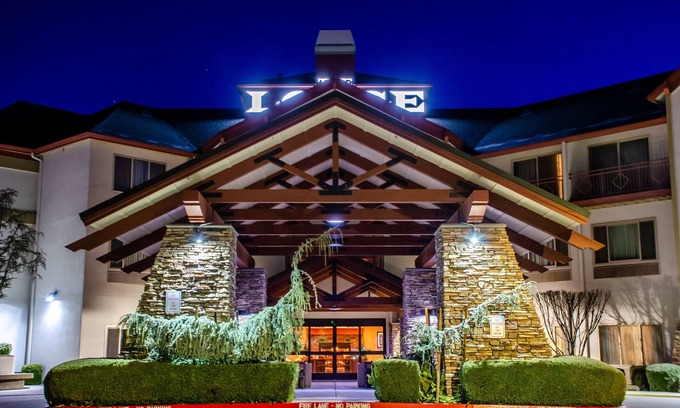 Oroville Hotel | Lodge At Feather Falls Casino