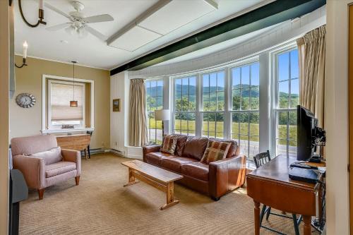 Stowe Area House | Lodge Condo 4