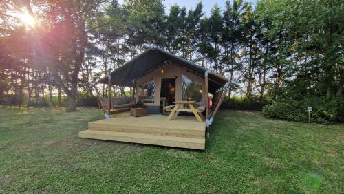 Grues Other | LODGE Premium
