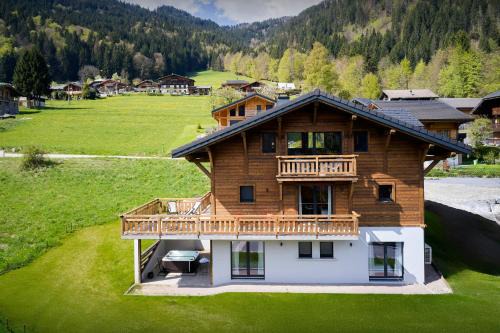 Essert-Romand Ski Chalet | Lodge Skadi - OVO Network