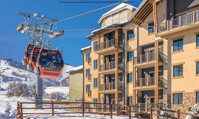 Park City Resort | Lodge-style First-Class Resort. Gondola outside-SOOOO Convenient! Sleeps 4