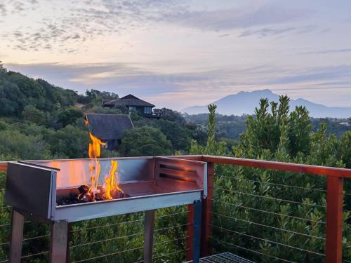 Victoria Bay House | Loerie's Rest Cabin