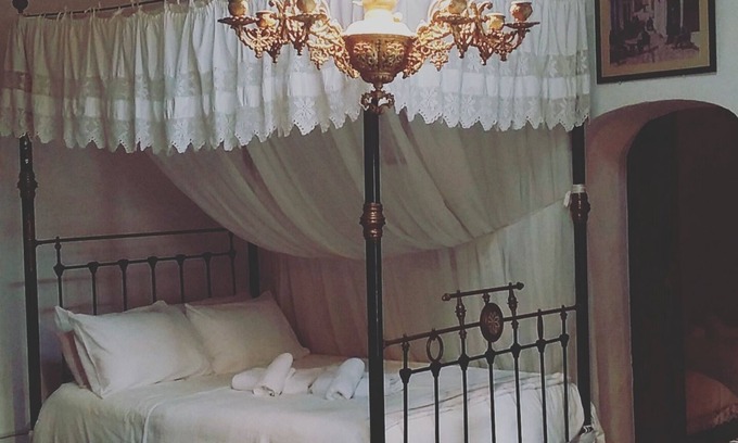 Lofou House | "Lofou Palace"t is a beautifully presented traditional stone house .
