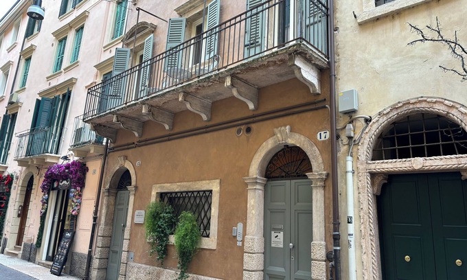 Citta Antica House | LOFT 17 ARENA