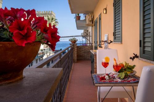 Letojanni Apartment | Loft Angolo Sul Mare