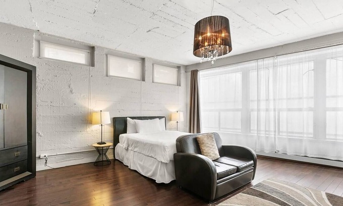 Latin Quarter Apartment | Loft Hotel | 1Bed Loft w Kitchen | Quartier Latin