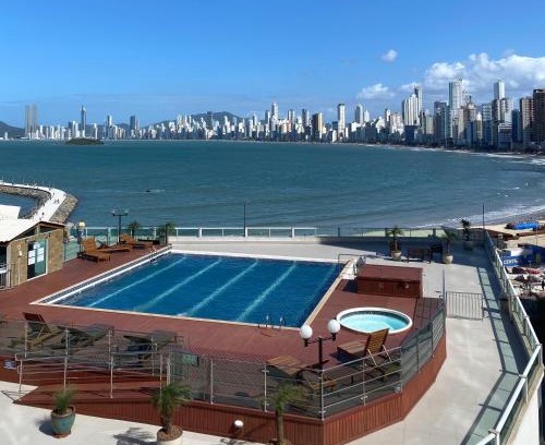 Pioneiros Apartment | Loft Internacional Residence c linda vista do mar