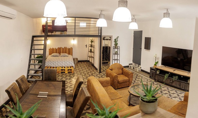Gignac-la-Nerthe Apartment | Loft SSL Insolite!
