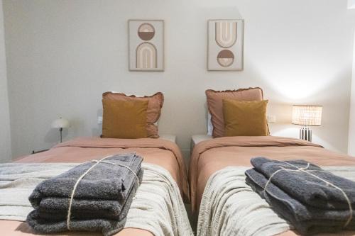 Saint-Pierre-des-Corps Apartment | Loft Station Parking Video Projector near Tours