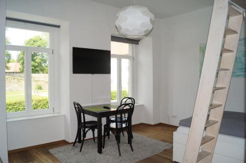 Villingen-Schwenningen Apartment | Loft Style Studio - historic old town