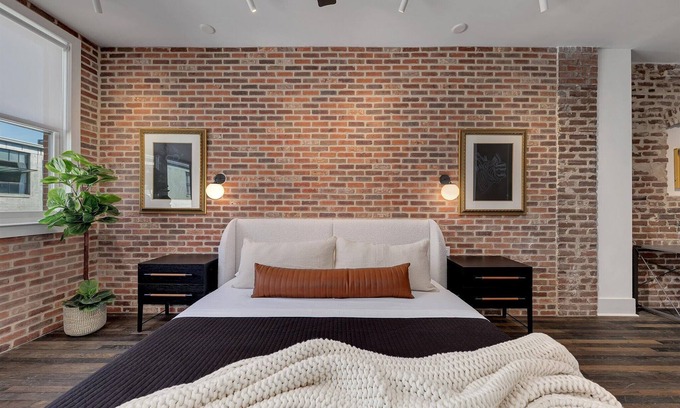 Castleberry Hill Apartment | Loft Style Spacious Lux Apt 202, sleeps 6