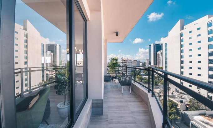 Downtown Santo Domingo Apartment | Loft With Breakfast Included in Regatta 802