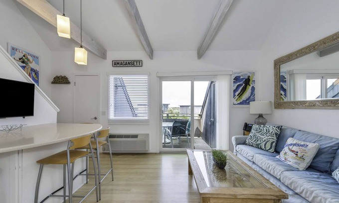 Napeague Apartment | Loftly Living 1 BR w/2 BTHS and private balcony