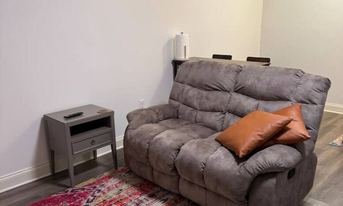 Madison Apartment | Lofts on Murphy by Rooms336