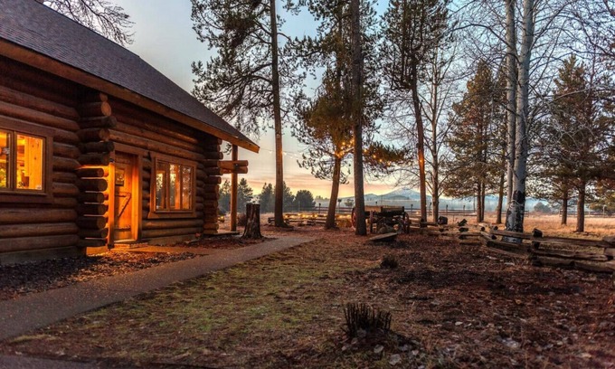 Three Rivers Cabin | Log Cabin Bliss! Views, Acres & Easy Access