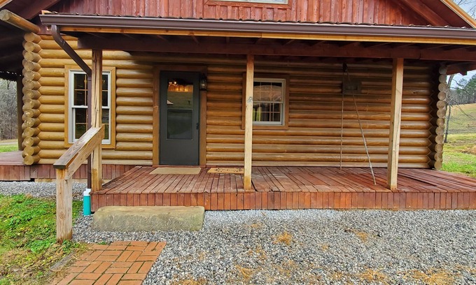 Wellston Cabin | Log Cabin in Jackson County Ohio