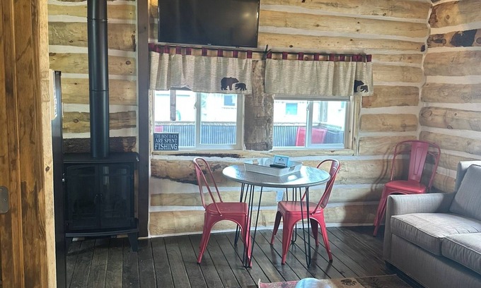 Tomahawk Cabin | Log Cabin on Lake Alice & ATV/UTV Trails, Sister Bear 2-Bedroom
