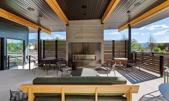Heart of Missoula Hotel | LOGE Missoula
