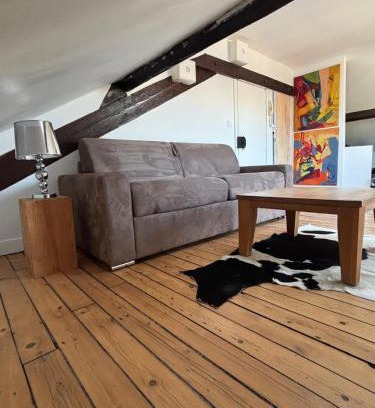 Asnieres-sur-Seine Apartment | Logement atypique