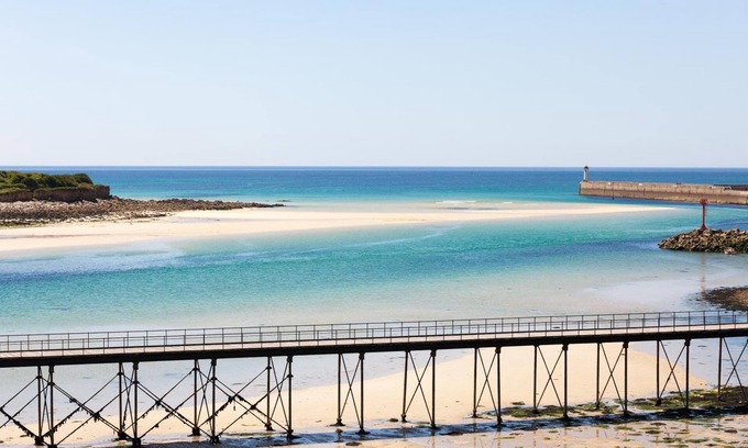Audierne Hotel | Logis Hôtel de la Plage