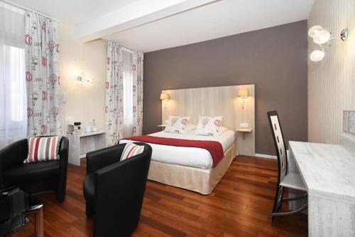 Molsheim Hotel | Logis Hôtel du Centre - Halte idéale en cyclotourisme avec garage à vélos clos