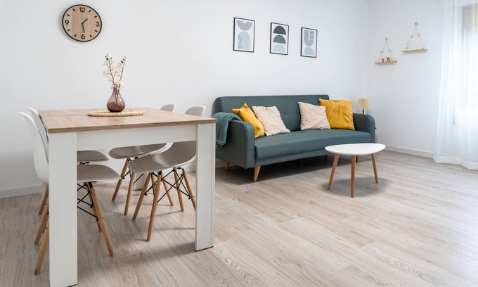 La Almozara Apartment | LOIRA ROSALIA: Cozy and Comfortable in a Green Area