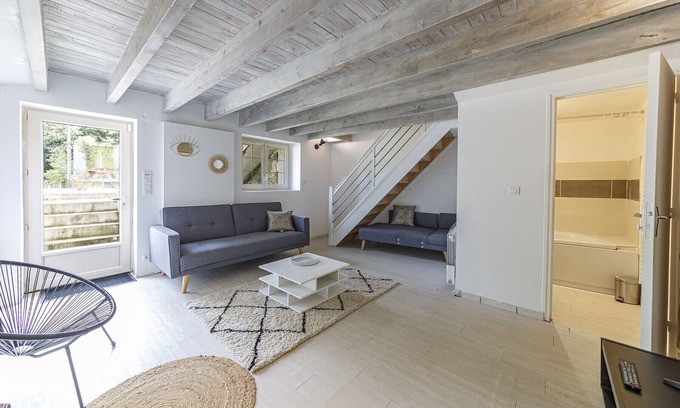 Bouchemaine House | Loire-side house near Angers