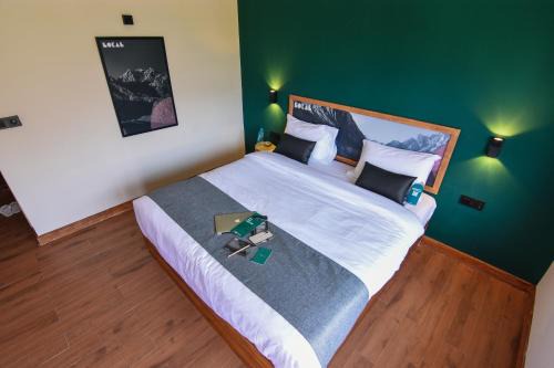 Skardu Hotel | LOKAL Rooms x Skardu (Mountain View)