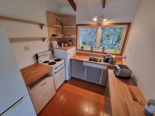 Hahei House | Lola's Beach Cottage