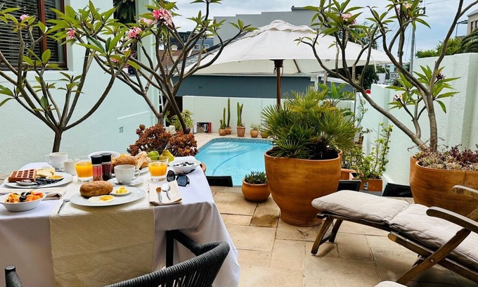 Sea Point House | Loloho Lodge