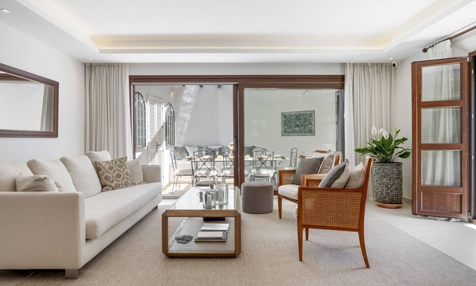 Marbella Ski Chalet | Lomas Townhouse – Fine Living
