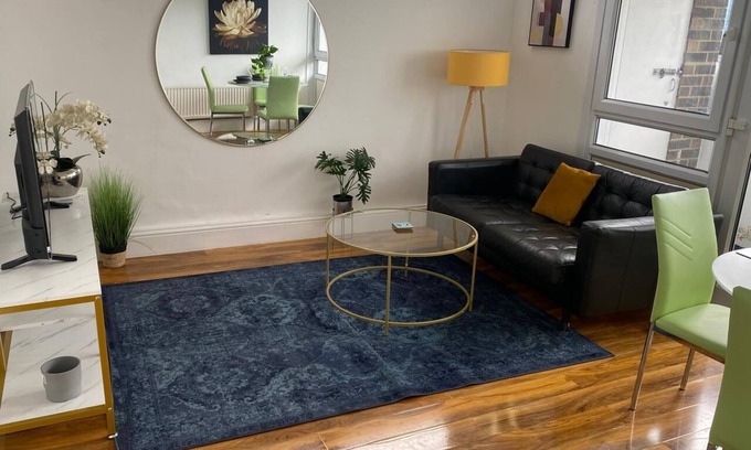 Tower Hamlets Apartment | London, 2 Bedroom - Breathtaking views