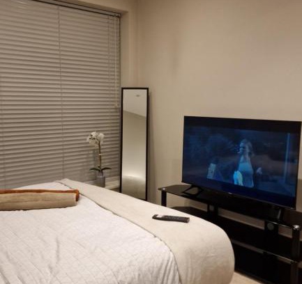 West Ealing Apartment | London City Apartment 2