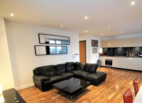 Royal Docks Apartment | London Dockside Apartment