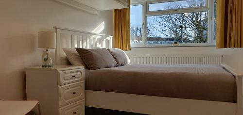Mottingham and Chislehurst North House | LONDON EXPERIENCE