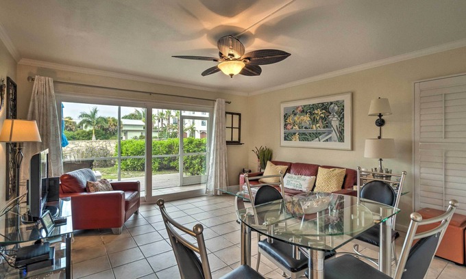 Longboat Key Condo | Longboat Key Condo w/Lanai: Walk to Beach & Shops