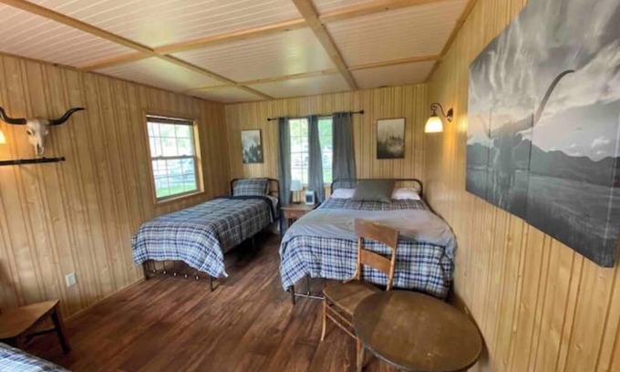 Ririe Apartment | Longhorn Cabin At Mountain River Ranch