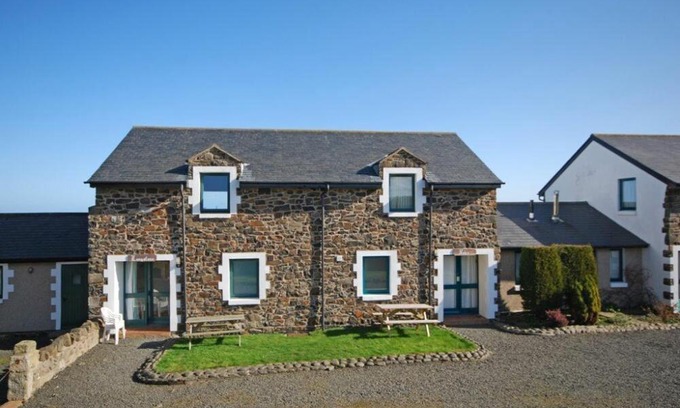Embleton House | Longstone