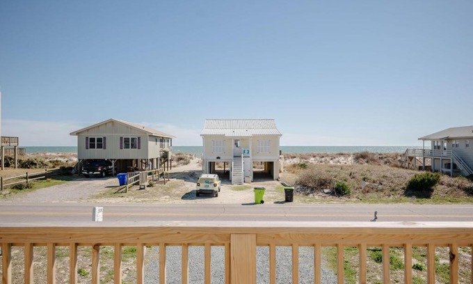 Long Beach House | Look and Sea Beach Cottage