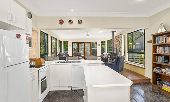 Mylestom House | Looking for a comfortable family home with the very best that coastal living has to offer?
