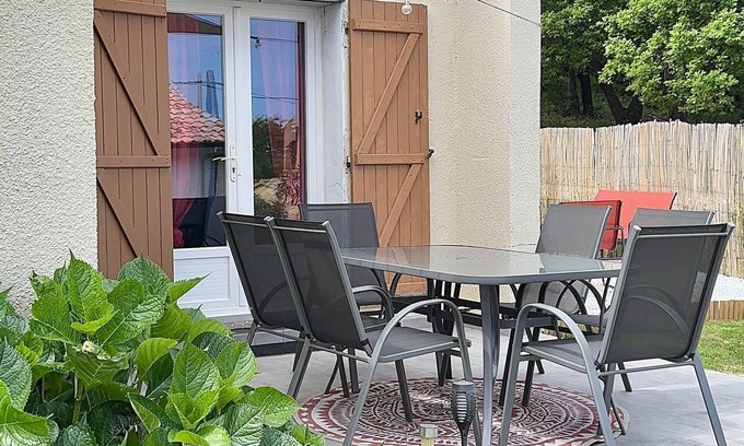 Taglio-Isolaccio Apartment | Looking for a charming, practical duplex just 3 minutes from the beach.