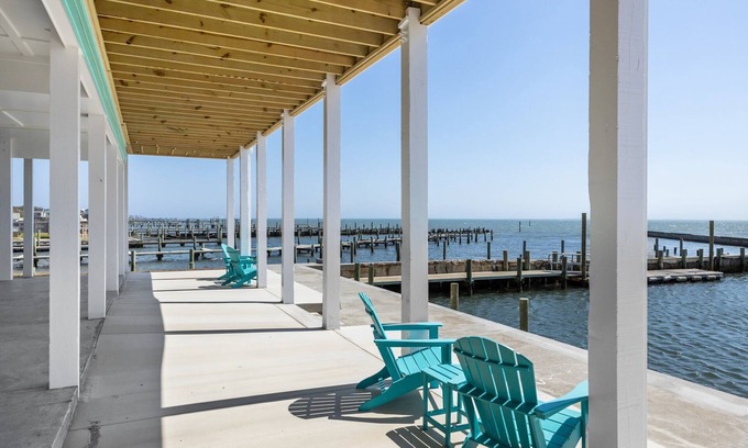 Harkers Island House | Lookout Harbor in Harkers Island, NC