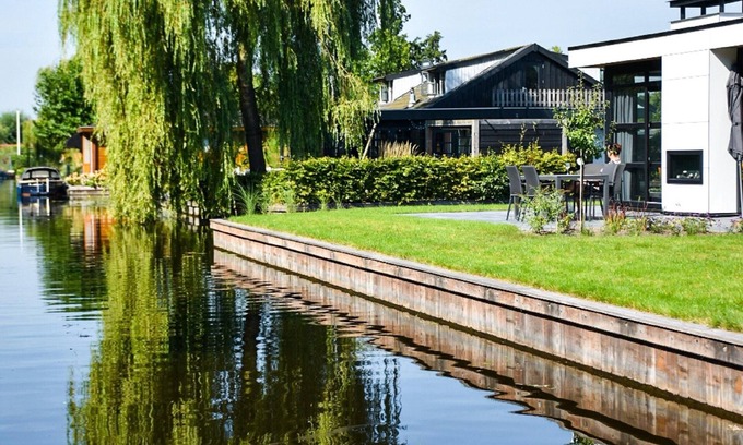 Loosdrecht House | Loosdrecht Water Villa