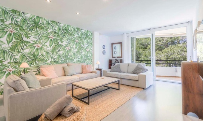 Puerto de Pollensa Apartment | Lord Jim Pinewalk Apartment