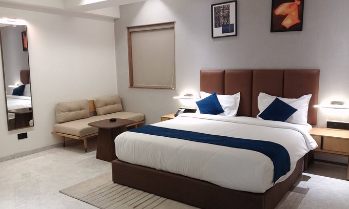 Jamnagar Hotel | Lords Eco Inn Jamnagar Maheshwari Nagar