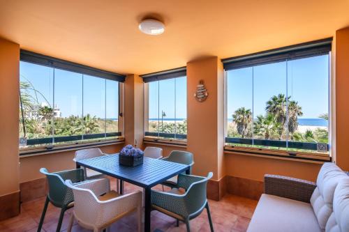Ayamonte Apartment | Los Albatros by Ĥ - Playa de los Haraganes HAHB156P81