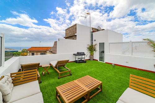 Santa Maria del Mar House | Los Alisios Family House