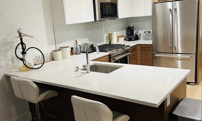 Warner Center Apartment | Los Angeles High rise