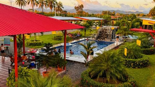 Parrita Hotel | Los Angeles Hotel & Resort