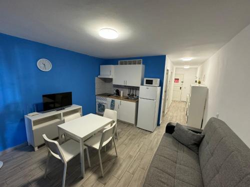 Los Cristianos Apartment | Los Cristianos port royal new